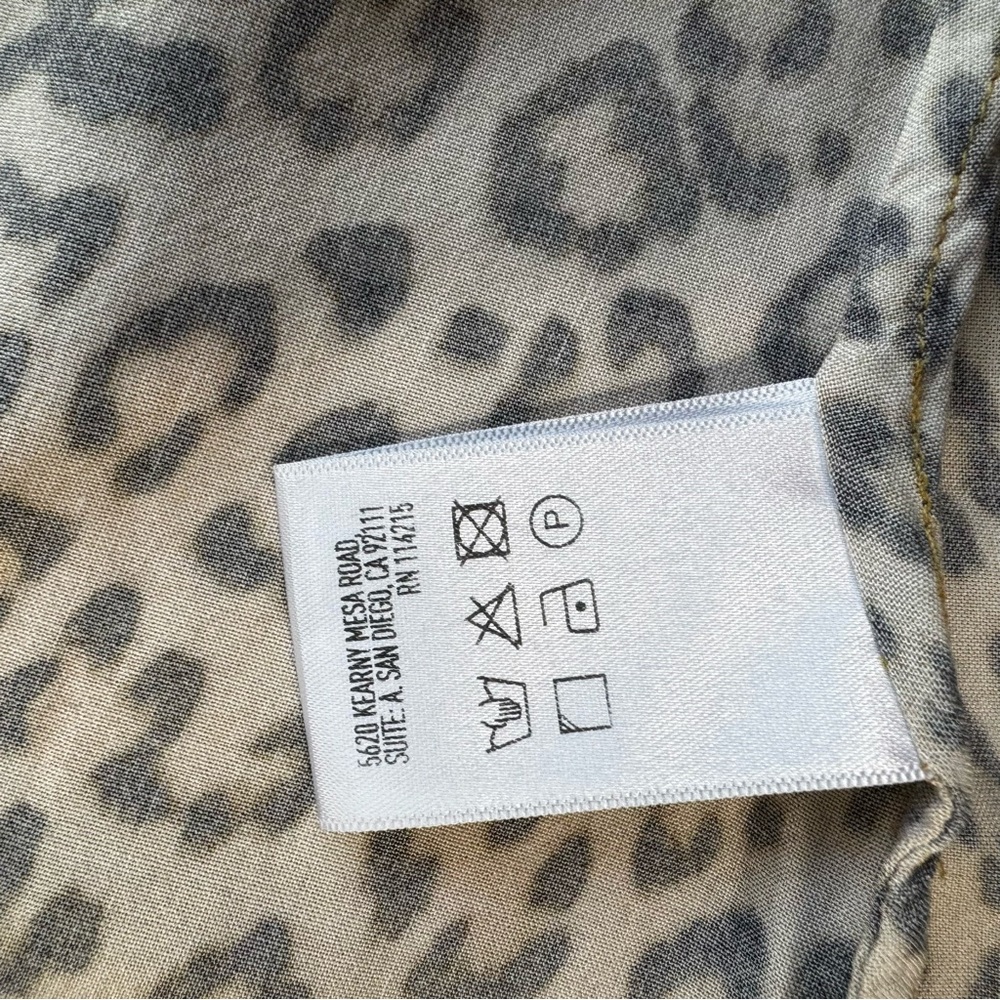Vix Paula Hermanny Leopard Animal Print Swim Coverup Size Large - Picture 12 of 13